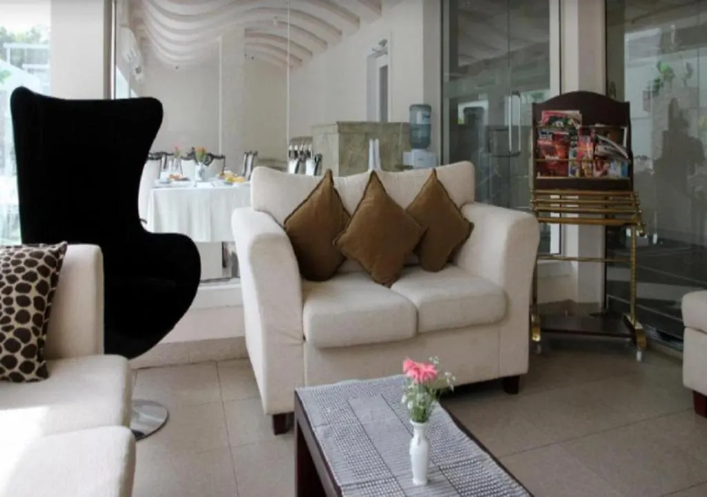 Hotel Royal Castle Negombo